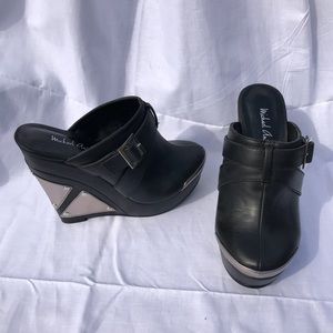 SALE! Black wedge 006